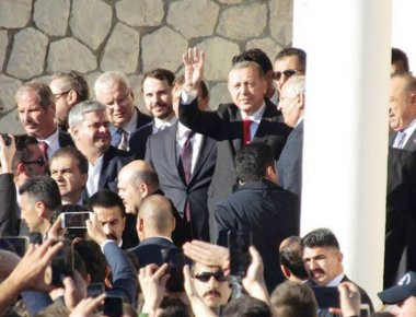 Επίσκεψη Ρ.Τ.Ερντογάν: Ο Τούρκος πρόεδρος «ανακάλυψε» 150 διαφορετικά προβλήματα στις σχέσεις Ελλάδας-Τουρκίας